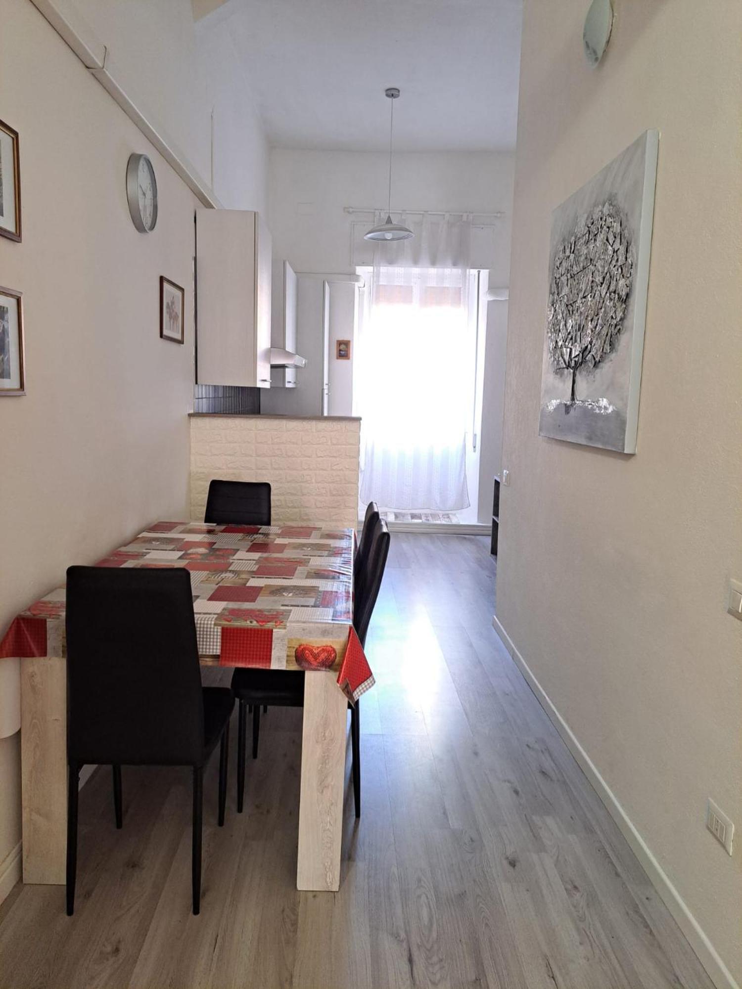 Appartamento Vacanze Cagliari - Via Lanusei 外观 照片